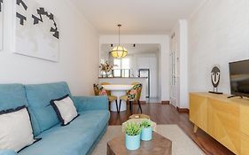 Alameda XI Boutique Apartment By Caleta Homes